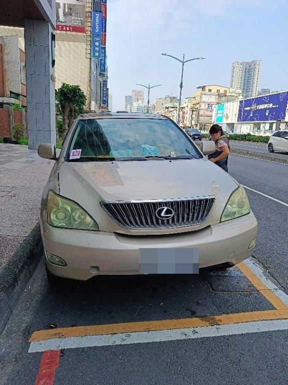 圖片一  高雄分署查封交通違規大戶車輛